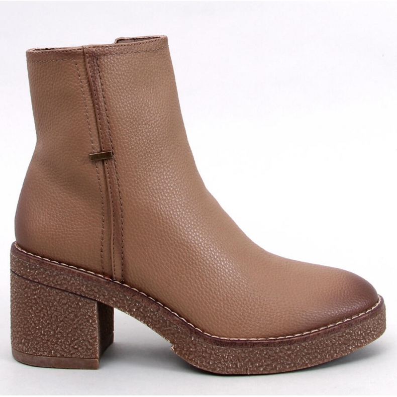 Tamika Beige Gummi-Stiefeletten mit hohen Absätzen – Inello braun