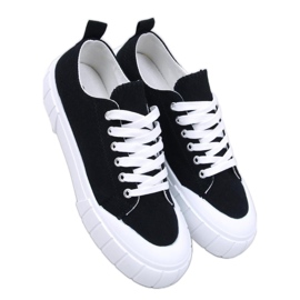 Consen Schwarze Damen-Sneaker – Inello