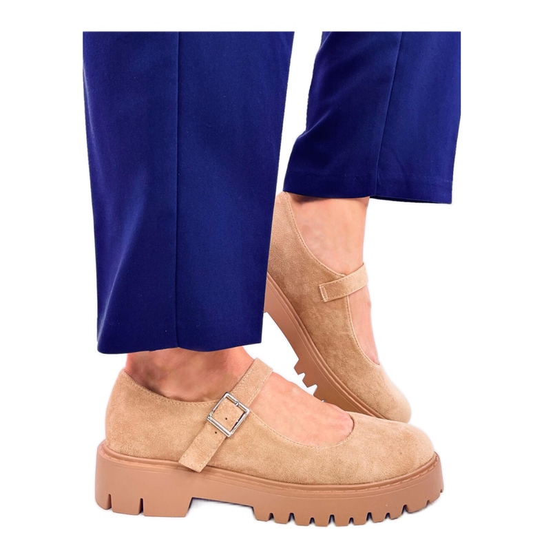 Holmess Khaki-Riemchen-Plateau-Ballerinas – Inello beige