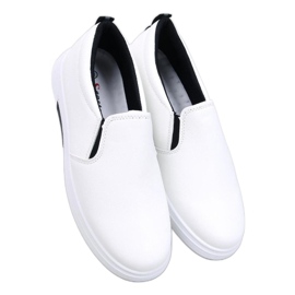 Weiße Slip-On-Sneaker von Alliot – Inello schwarz