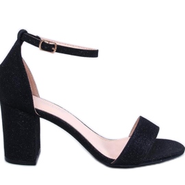 Yanas Schwarze schillernde Sandaletten mit hohen Absätzen – Inello