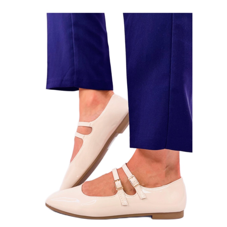 Lack-Ballerinas „Mary Jane Liths“ in Beige – Inello