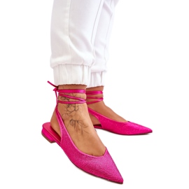 Geschnürte Ballerinas mit fuchsiafarbenen Strasssteinen rosa