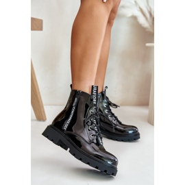 Step in style Workers Zinfrey Modell 090 Schwarz – Treten Sie ein mit Stil