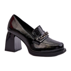 Schwarze Lackpumps mit hohem Absatz