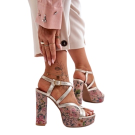 Step in style Sandalen Modell Maciejka 06084-25 Gold – Treten Sie ein mit Stil grün