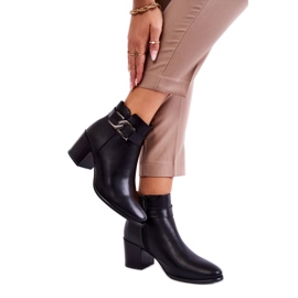 Damenstiefeletten aus ökologischem Leder.Schwarz