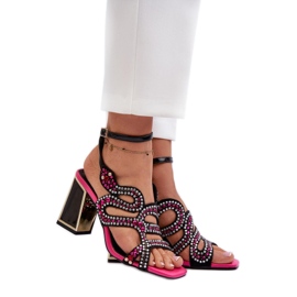 Damensandalen mit Verzierung an der Ferse schwarz