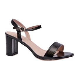 Jezzi Damensandalen auf dem Pfosten schwarz