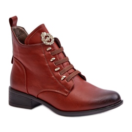 Jezzi Stiefel mit stilvoller brauner Verzierung