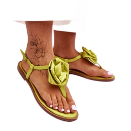 Step in style zehenstegsandalen-Sandalen Modell Carisma QQ-137 Limette – Treten Sie mit Stil ein grün