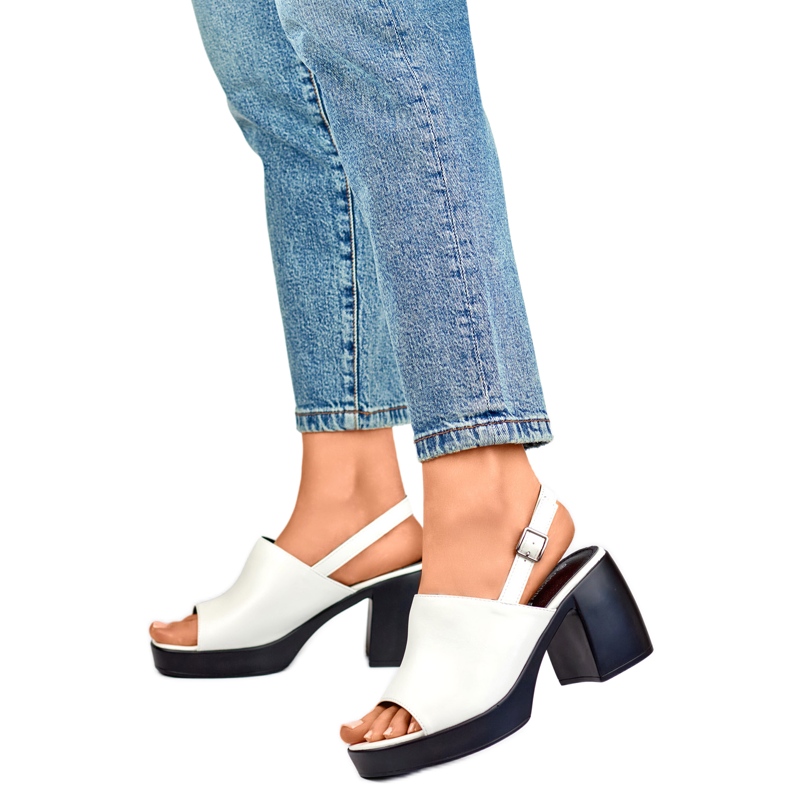 Sandalen Modell GD-FL1630W Weiß