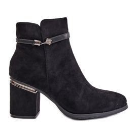 Isolierte Damenstiefel mit hohem Absatz und Zierriemen Vinceza 16446 Schwarz