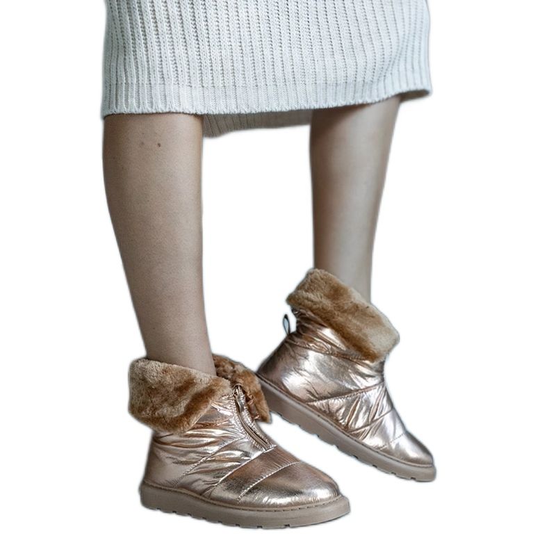 Edidda goldene isolierte Schneestiefel mit Kragen