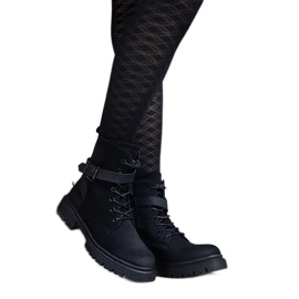 Schwarze, isolierte Wanderstiefel mit Abrieb und Knieriemen