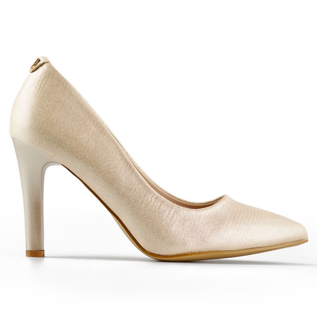 Goldene Damenpumps mit bequemem Absatz, elegante goldene Damenschuhe beige