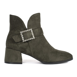 Dunkelgrüne Damenstiefeletten aus Wildleder mit silberner Schnalle