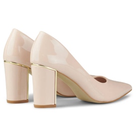 Damen-Pumps mit spitzer Zehenpartie und dekorativem Absatz, Lackbeige GD-DO112B-BE