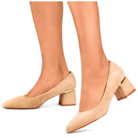 Damen-Pumps mit spitzer Zehenpartie auf Block, beige XR-103B-BE