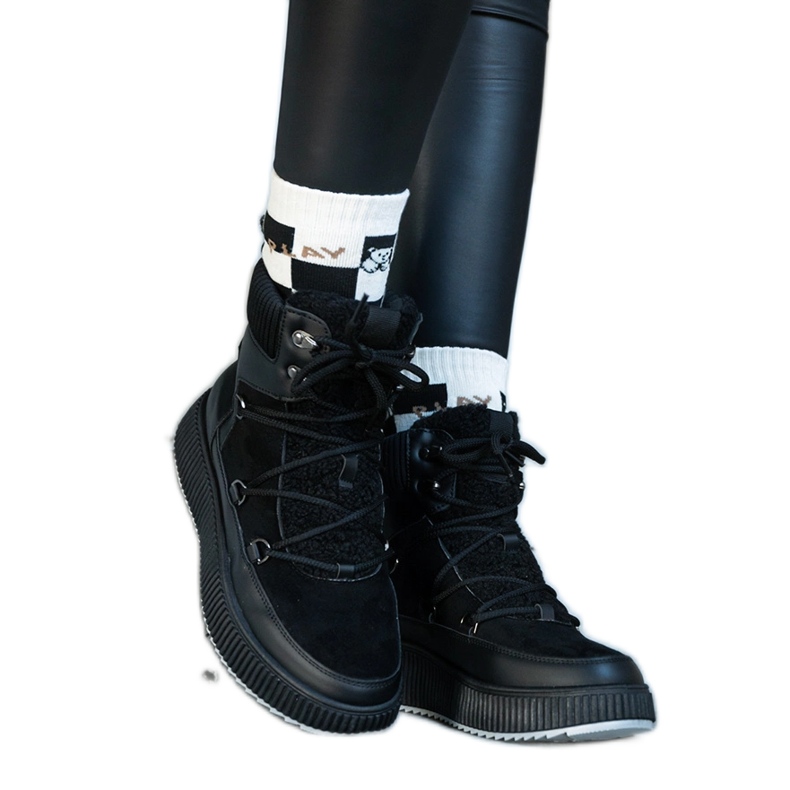 Rosemarie schwarze Stiefeletten mit dicker Sohle