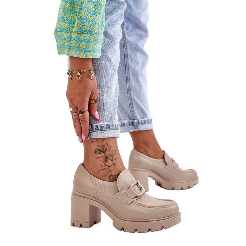 Schuhe Modell 20097 Beige Lack