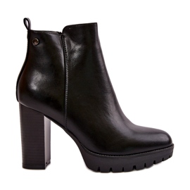 Isolierte Damenstiefel mit hohem Absatz und Reißverschluss, schwarze Bioria