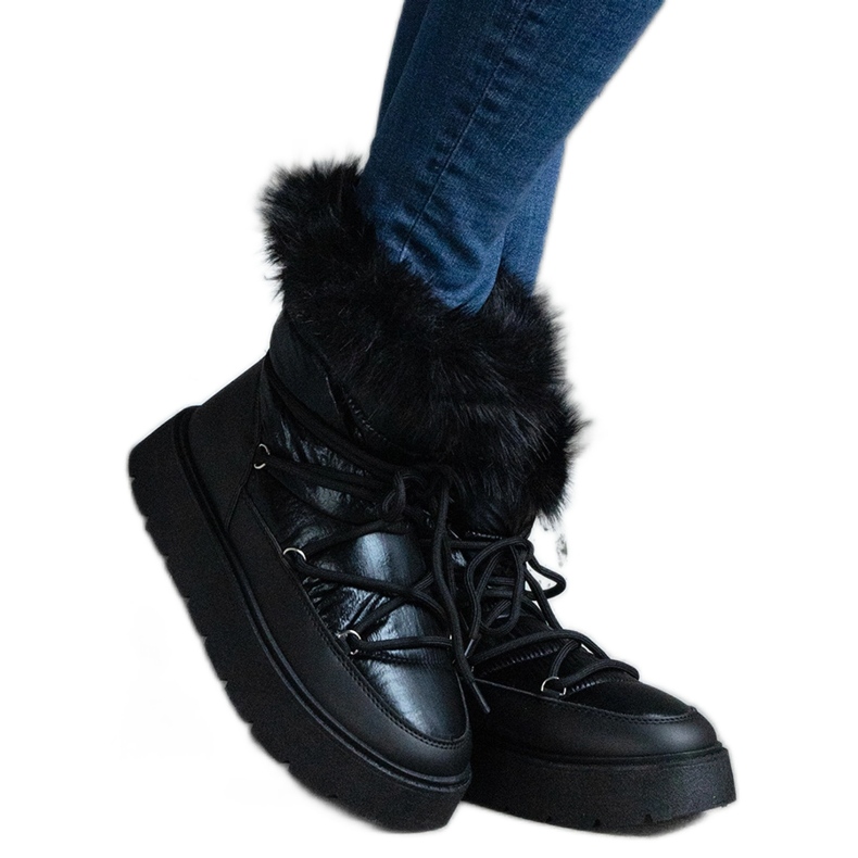Schwarze isolierte Damen-Schneestiefel mit Fell