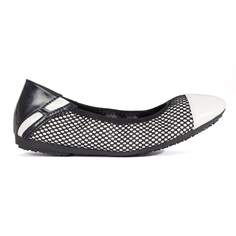 Weiße und schwarze Ballerinas mit Mesh-Dekor