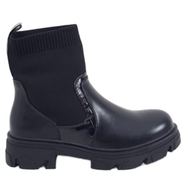 Schwarze Stiefel mit Sockenobermaterial