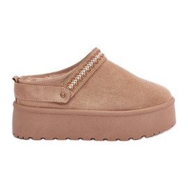 Beigefarbene Schneestiefel mit dekorativer Stickerei