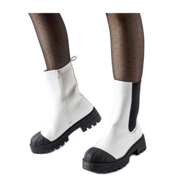 Weiße, klassische, isolierte Chelsea-Stiefel von Porcigatone - Solea