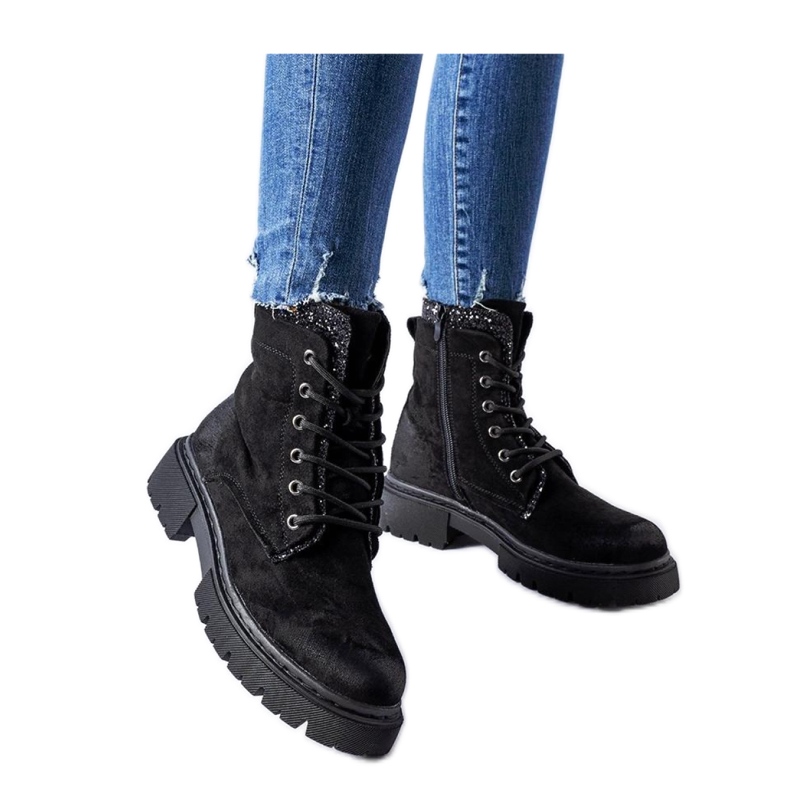 Schwarze Stiefeletten mit glänzenden Prairie-Einsätzen – Solea