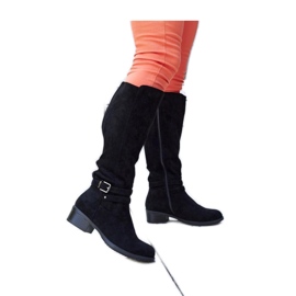 Schwarze isolierte Öko-Wildlederstiefel von Aldisio - Solea