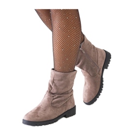 Braune, knitterige Stiefeletten aus Öko-Wildleder Hinda - Solea