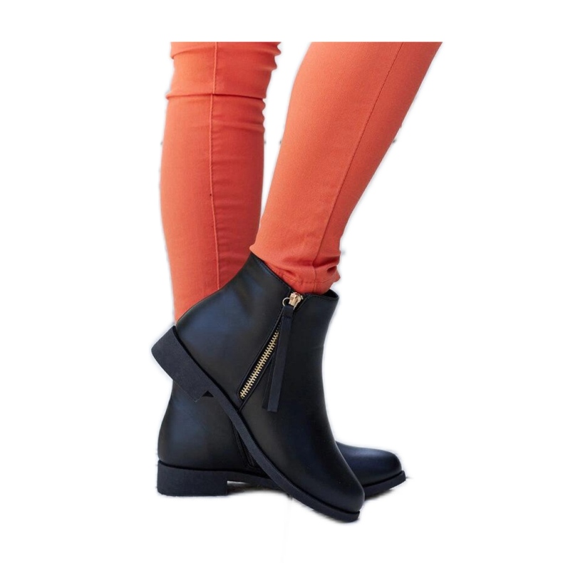 Schwarze isolierte flache Stiefel von Paien - Solea