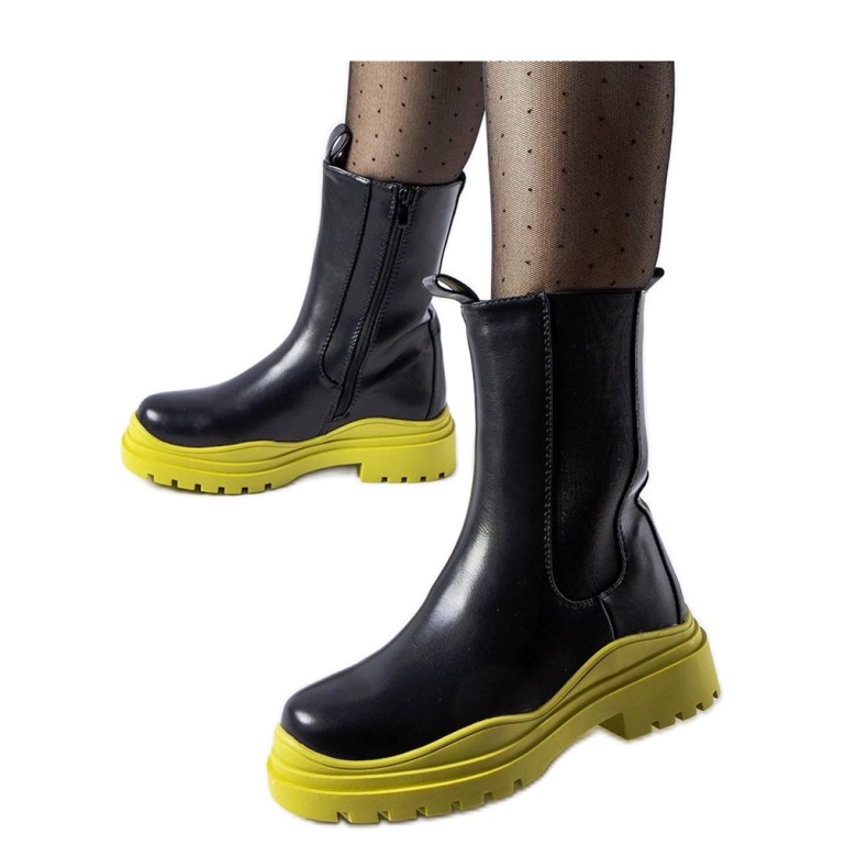 Schwarze Stiefeletten mit bunter Sohle von Delebio - Solea