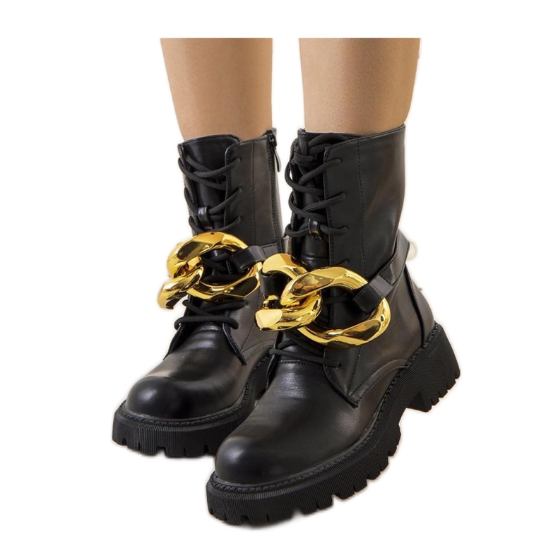 Schwarze Wanderstiefel mit Galar-Kette - Solea