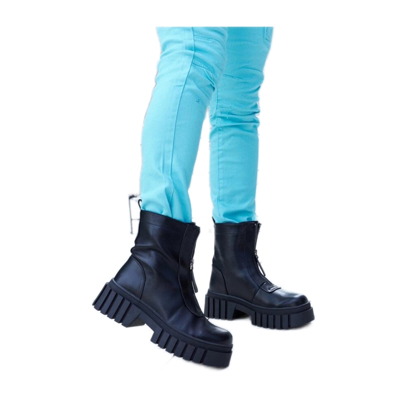 Schwarze isolierte Stiefeletten mit Reißverschluss