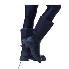 Solea Schwarze isolierte Schneestiefel