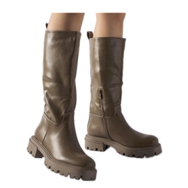 Braune isolierte flache Stiefel