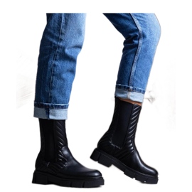 Schwarze Stiefeletten mit Gürtel Kevin - Solea