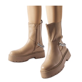 Beige Stiefeletten verziert mit einer Kette von Guglielmo - Solea
