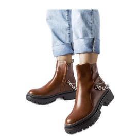 Braune Stiefeletten mit Muqaddim-Kette - Solea