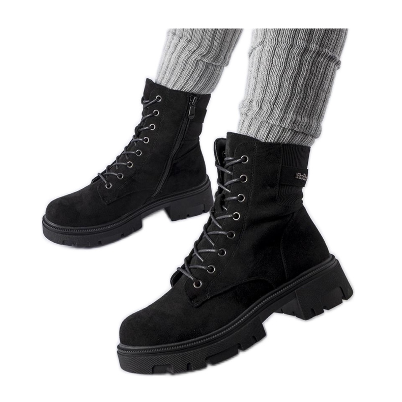 Schwarze, leicht isolierte Öko-Wildlederstiefel