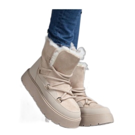 Mit Fell isolierte Plateau-Schneestiefel beige