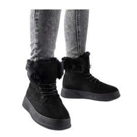 Schwarze Plateau-Schneestiefel