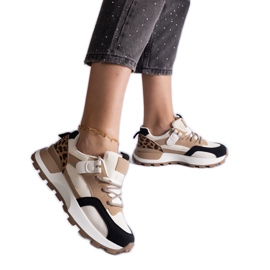 Beige Sneakers mit einem Tiermotiv dekoriert