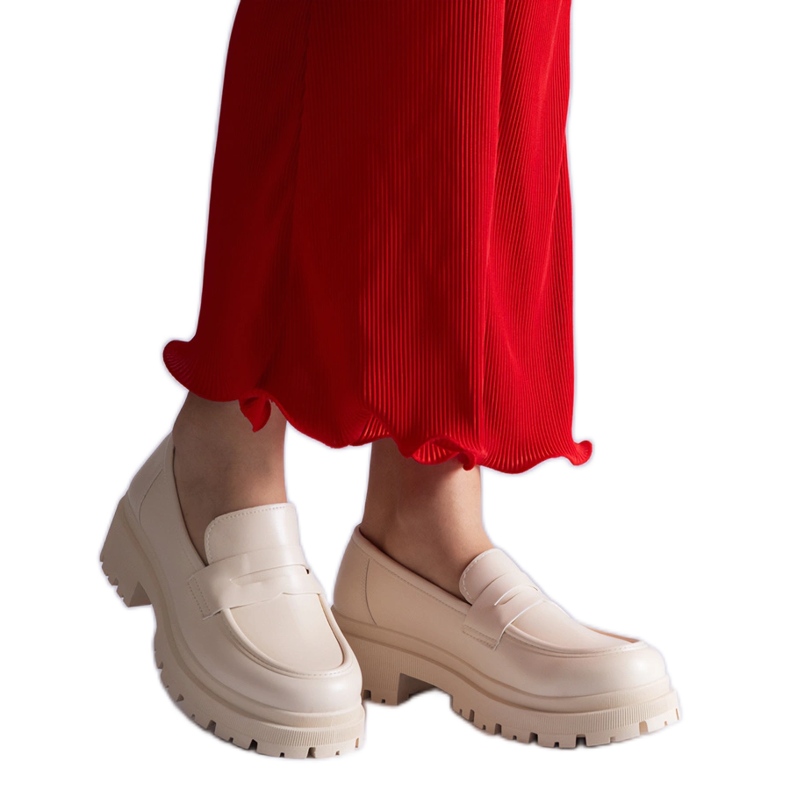 Beigefarbene Damenmokassins aus Öko-Leder