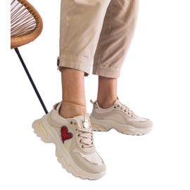 Beige Plateau-Sneaker mit Herz