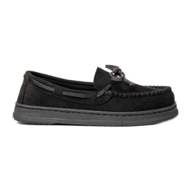 Frauen mit schwarzem Wildleder mit einem Bug